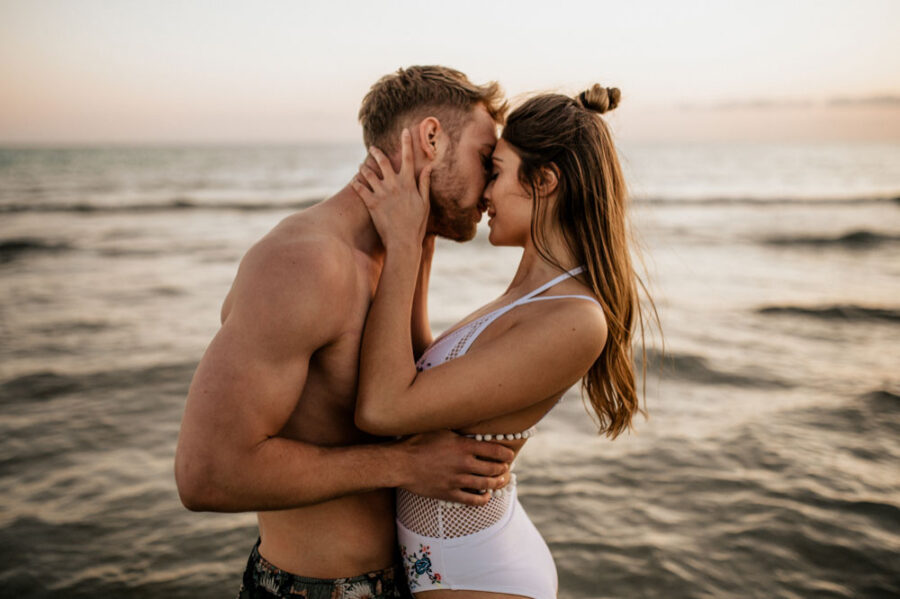 Красивый Секс На Пляжу Онлайн